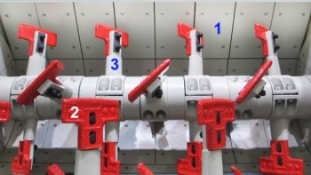 Concrete Plant Mixer ; 1- Wear plates, 2- Blades, 3- Mixing Arms